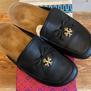 Tory Burch “Tory charm mule” perfect black size 7